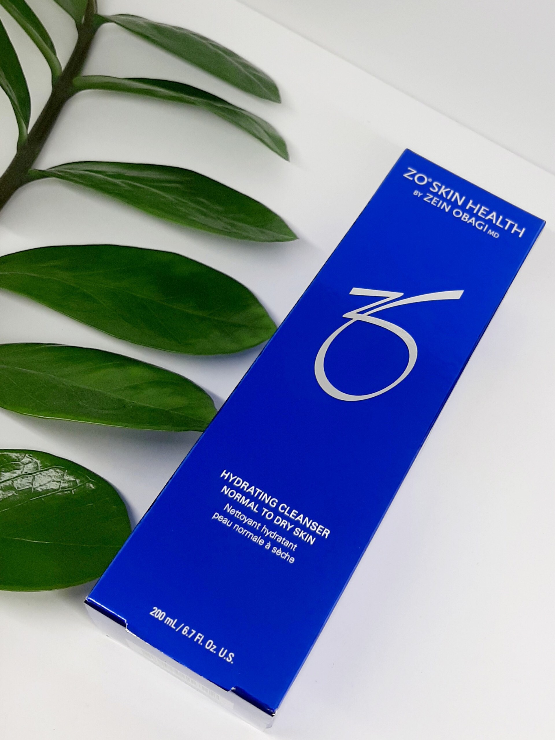 Zo Skin Health Hydrating Cleanser bao gồm rất nhiều thành phần tuyệt vời.