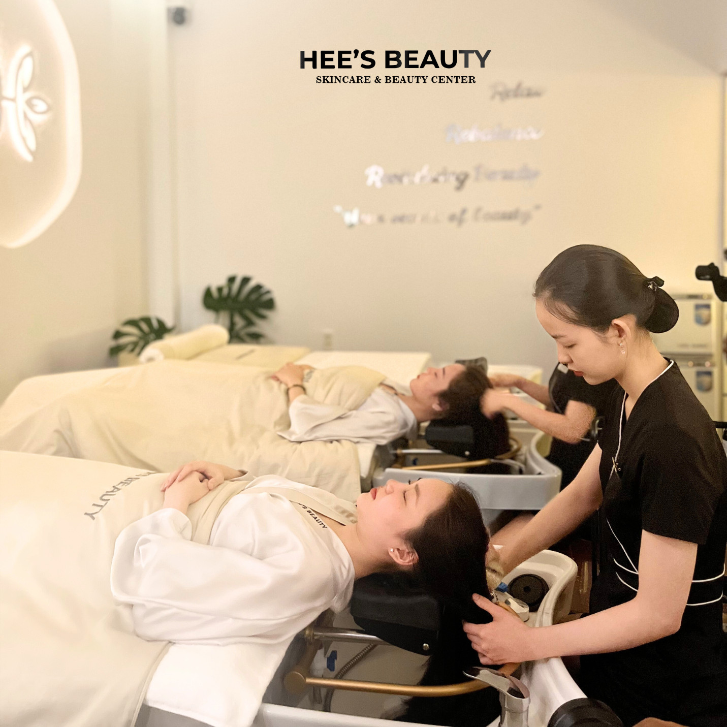 Gội đầu dưỡng sinh: Hee's Beauty Clinic tại Quận 2